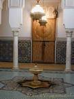 Mausoléu de Moulay Ismail, fonte interna, Meknes, Marrocos.