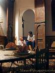 Discussão após o Restaurante refeição Riad Meknes, Marrocos.