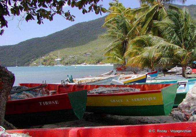 Tirose e Graças a Veronica, barcos na Grande Anse d'Arlet - Martinica
