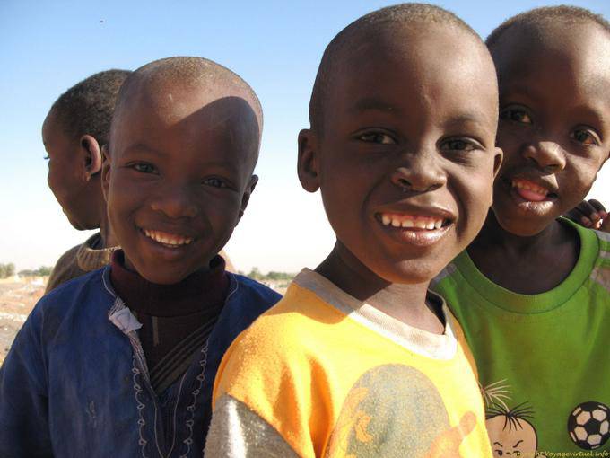 Boghé sorriso das crianças da Mauritânia, Mauritânia