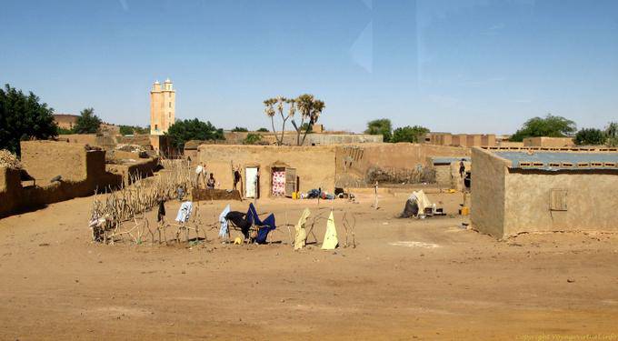 Vila com mesquita Route Boghé Kaédi, Mauritânia