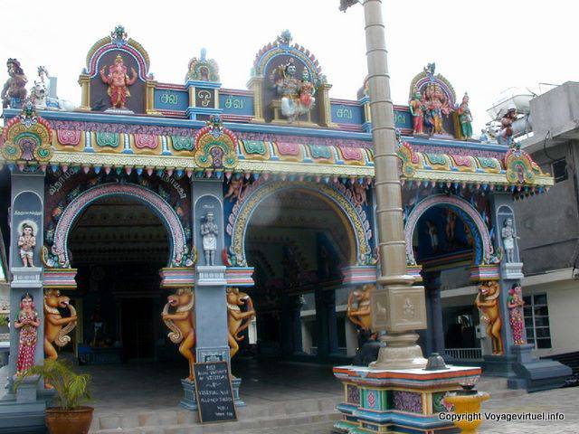 Maheshwarnath templo em honra de Shiva, Krishna, Vishnu, Murga, Brahma e Ganesha.