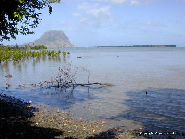 Paisagem à beira-mar, Tamarin, Maurícias.