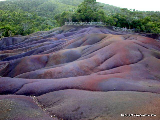 Seven Coloured Earths, Chamarel, Maurícias.