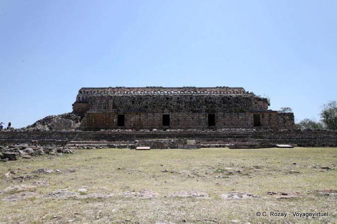 O Palácio das Máscaras, Codz Poop, Kabah - México