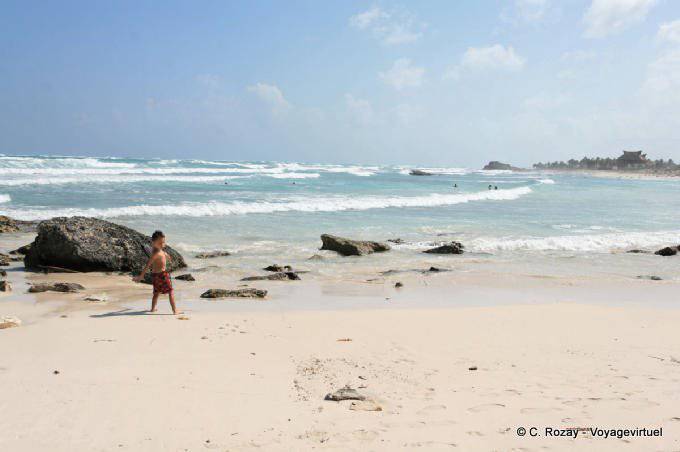 Ondas do mar, praia Paamul, Yucatan - México