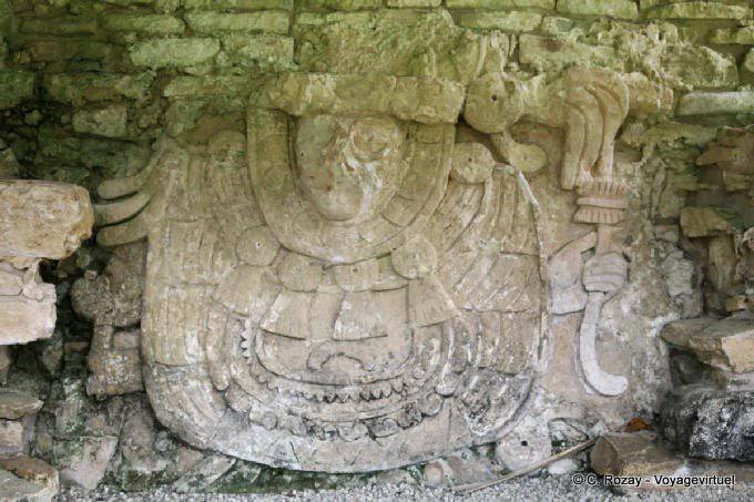 Alívio estuque representando o deus da tempestade de Teotihuacan, Grupo Norte, Palenque - México