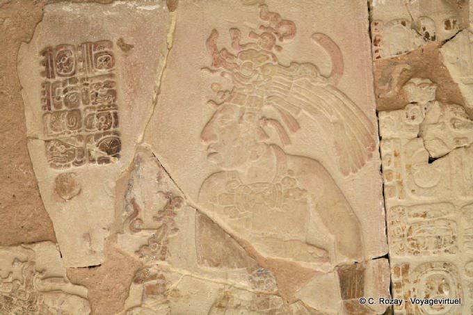 Detalhe de um painel de estuque, baixo-relevo do Templo XIV, Palenque - México