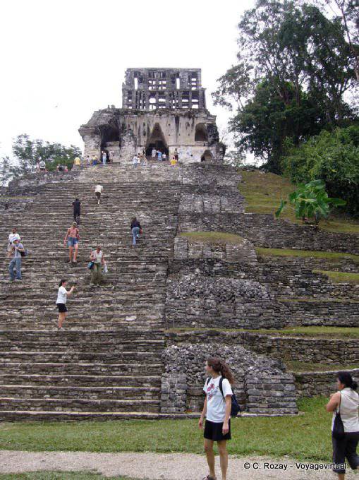 O Templo da Cruz em Lakam Ha, Palenque - México