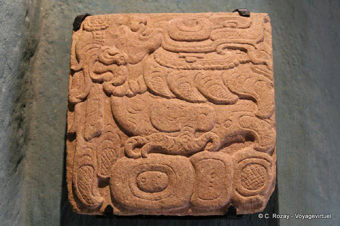 Itzamna, o deus supremo de criação e destruição, museu Tonina - México