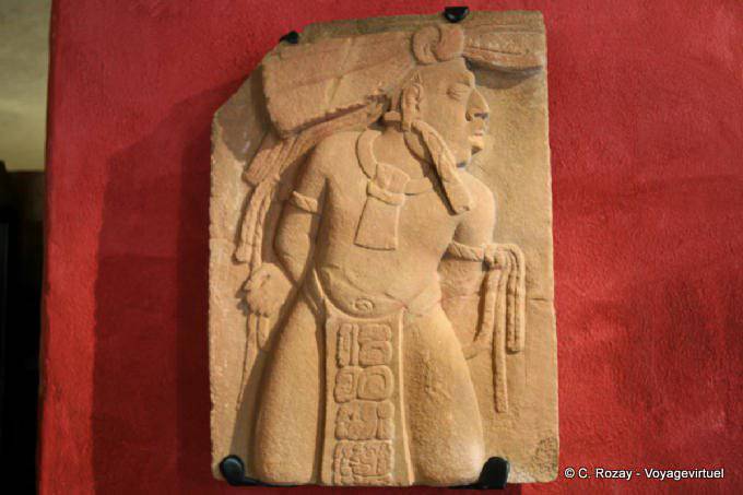 O alívio de rebaixamento cativo, Tonina Museum - México