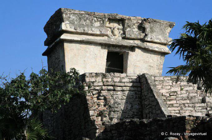 O Templo do Deus Descendente, Tulum - México
