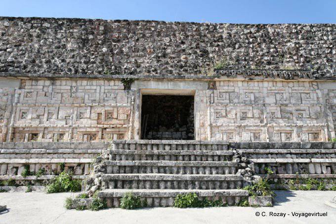 O Templo dos Papagaios, descrição, Grande Pirâmide, Uxmal - México