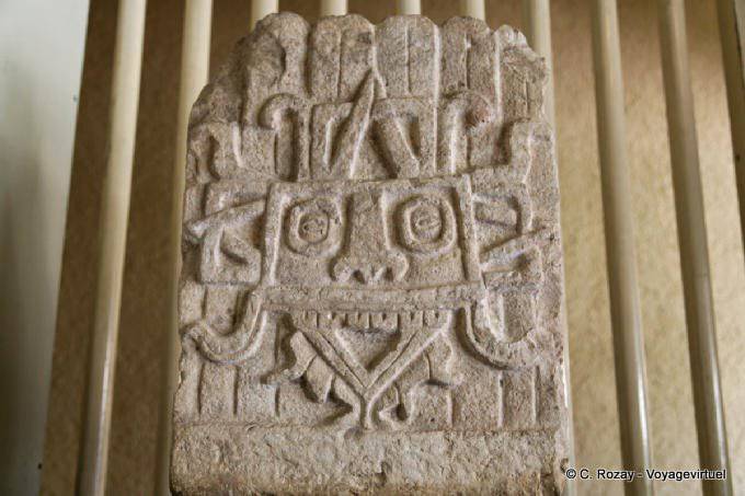 Fragmento de uma estela, Museu, Uxmal - México