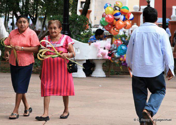 Walkers no Zocalo, Valladolid - México