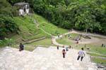 Plaza del Sol ver a partir das etapas do Templo da Cruz, Palenque, México.