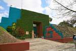 Ecológica, exterior Museu Tonina, México.