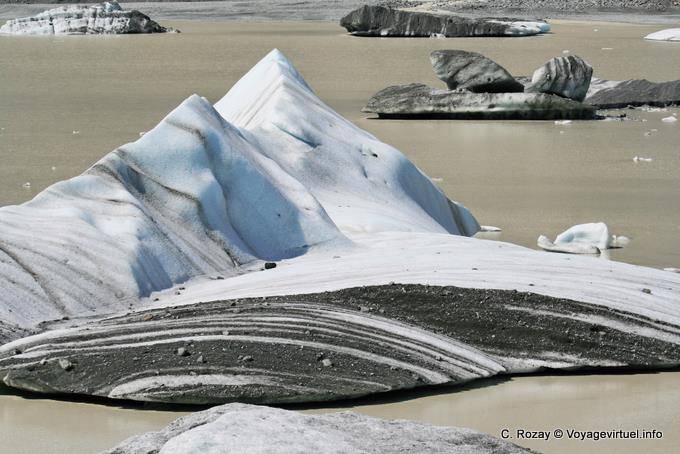 Icebergs flutuando, Tasman Lake, Canterbury - Nova Zelândia