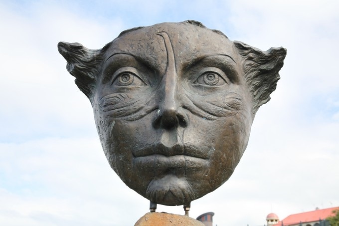 Face of Peace de Margriet Windhausen, Timaru, Canterbury - Nova Zelândia