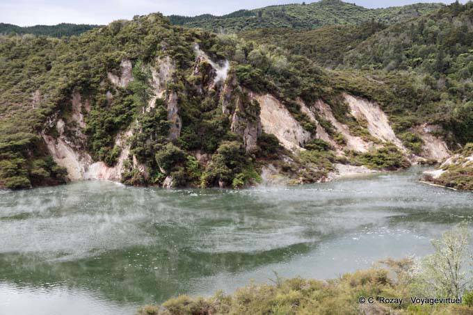 Hot Frying Pan Lake, Waimangu Volcanic Valley, Rotorua - Nova Zelândia