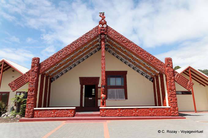 O Whare Tupuna (casa ancestral), Whakarewarewa Thermal Village, Rotorua - Nova Zelândia