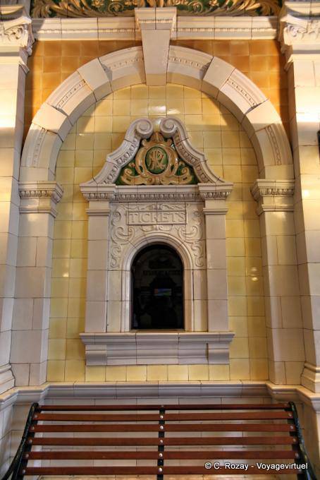 Estilo da caixa de bilhetes, Estação Ferroviária Dunedin, - Nova Zelândia