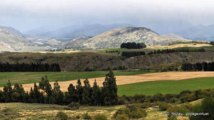 Seta vale para junção, Cardrona Road to Queenstown, Southland - Nova Zelândia