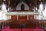Dentro da igreja projetada por Robert Lawson, Dunedin, First Church of Otago, Nova Zelândia.