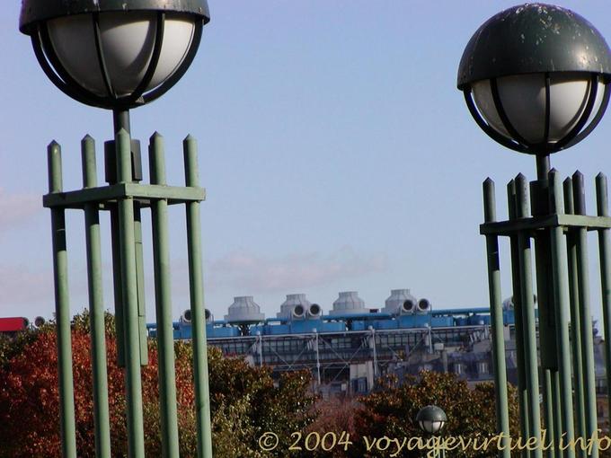 Streetlights em Beaubourg, Paris, França