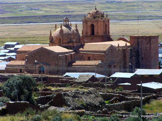 Igreja de Santa Isabel (1767) a partir de cima, Pukara -Peru