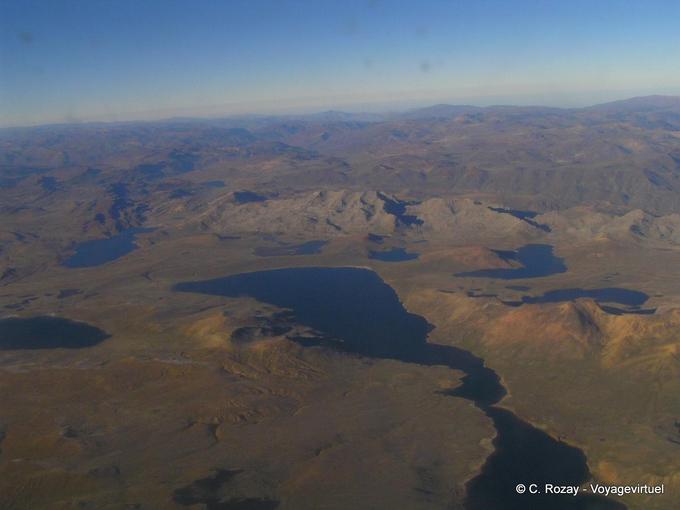 Lagos Andes avião visto -Peru