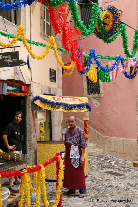 Esquina de Alfama, Lisboa - Portugal