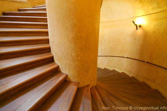 Un escalier en colimaçon du Palais Wallenstein, (Valdstejnsky Palac) - Praga, República Checa
