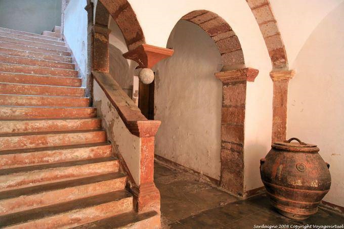 Bosa, Via Carmine ânfora em um salão - Sardenha