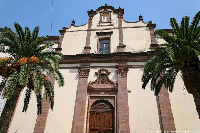 Bosa, Piazza del Carmine - Sardenha