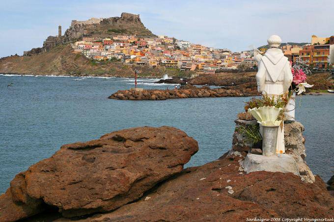 Castelsardo, vista do isolotto Frigiano - Sardenha