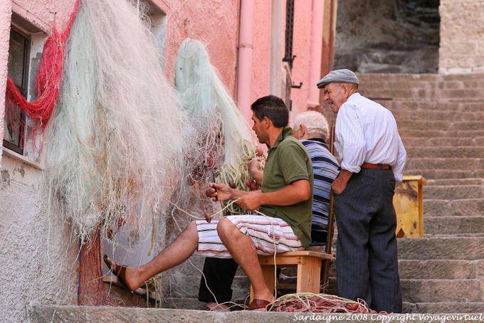 Castelsardo, redes de pesca reparação - Sardenha