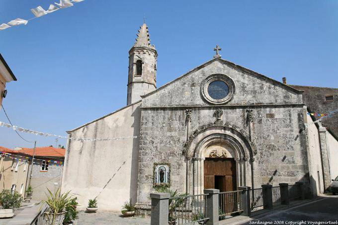 Cossoine Chiesa di Santa Chiara, ao ar livre - Sardenha