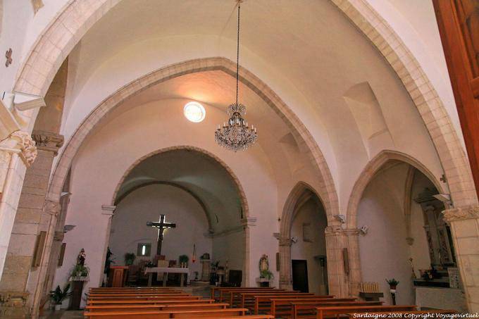 Cossoine Chiesa di Santa Chiara, vista interior - Sardenha