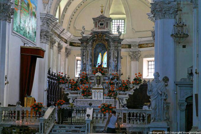 Cuglieri, Chiesa della Madonna della Neve, altar principal - Sardenha