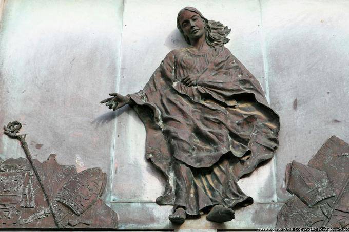 Nuoro, a Catedral de Santa Maria della Neve, o detalhe exterior - Sardenha