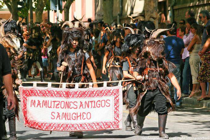 Nuoro, Festa del Redentore, Mamutzones Antigos, Samugheo - Sardenha