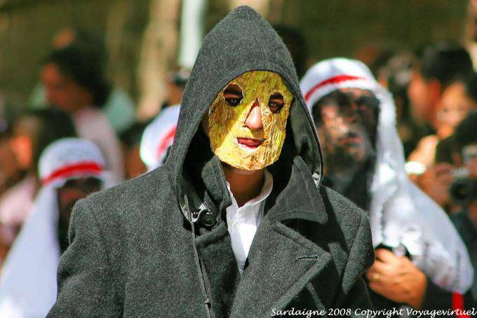 Nuoro, Festa del Redentore, máscara de papelão - Sardenha