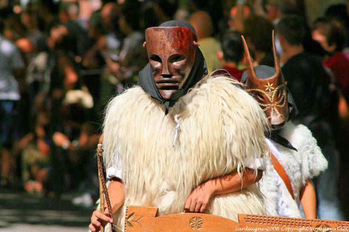 Nuoro, Festa del Redentore, sos Merdules Bezzos de Otzana, máscara dupla - Sardenha