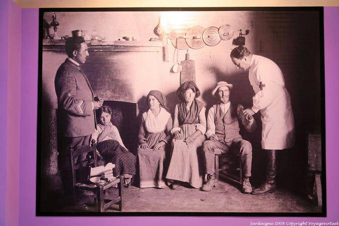 Nuoro Museum, assistência à família - Sardenha