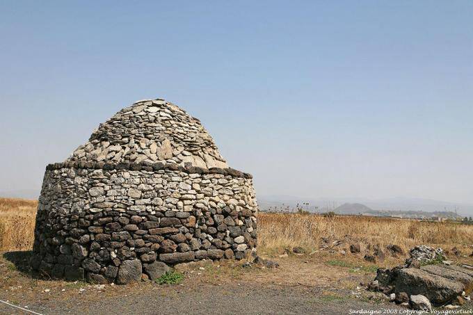 Nuraghe Santu Antine edifício externo - Sardenha