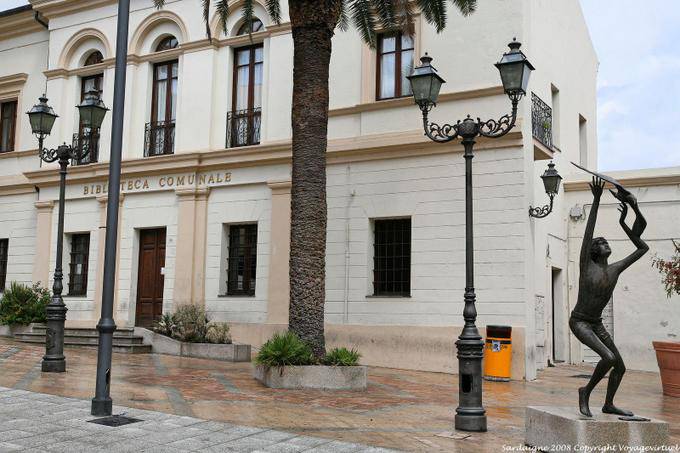 Olbia, Corso Umberto I, Biblioteca Comunale - Sardenha