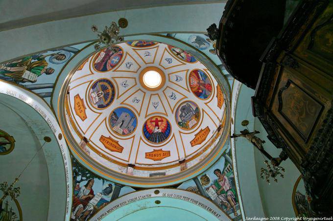 Olbia, San Paolo Apostolo, cúpula pintada - Sardenha