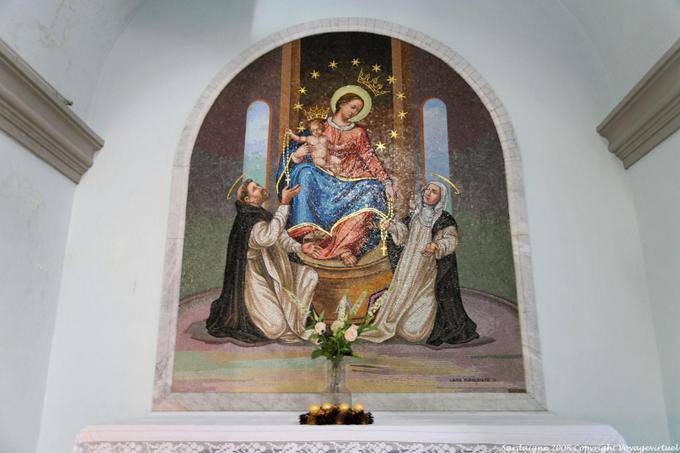 Olbia, San Paolo Apostolo, mosaico divina - Sardenha