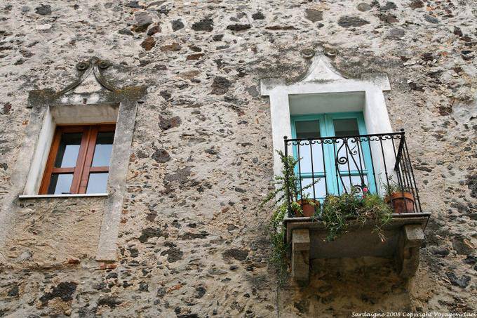 Orosei, janelas na cidade - Sardenha